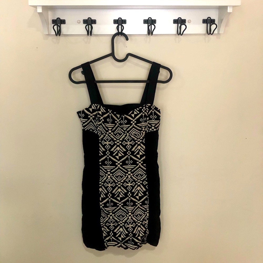 Boho Print Bodycon Dress with Cut-out Back